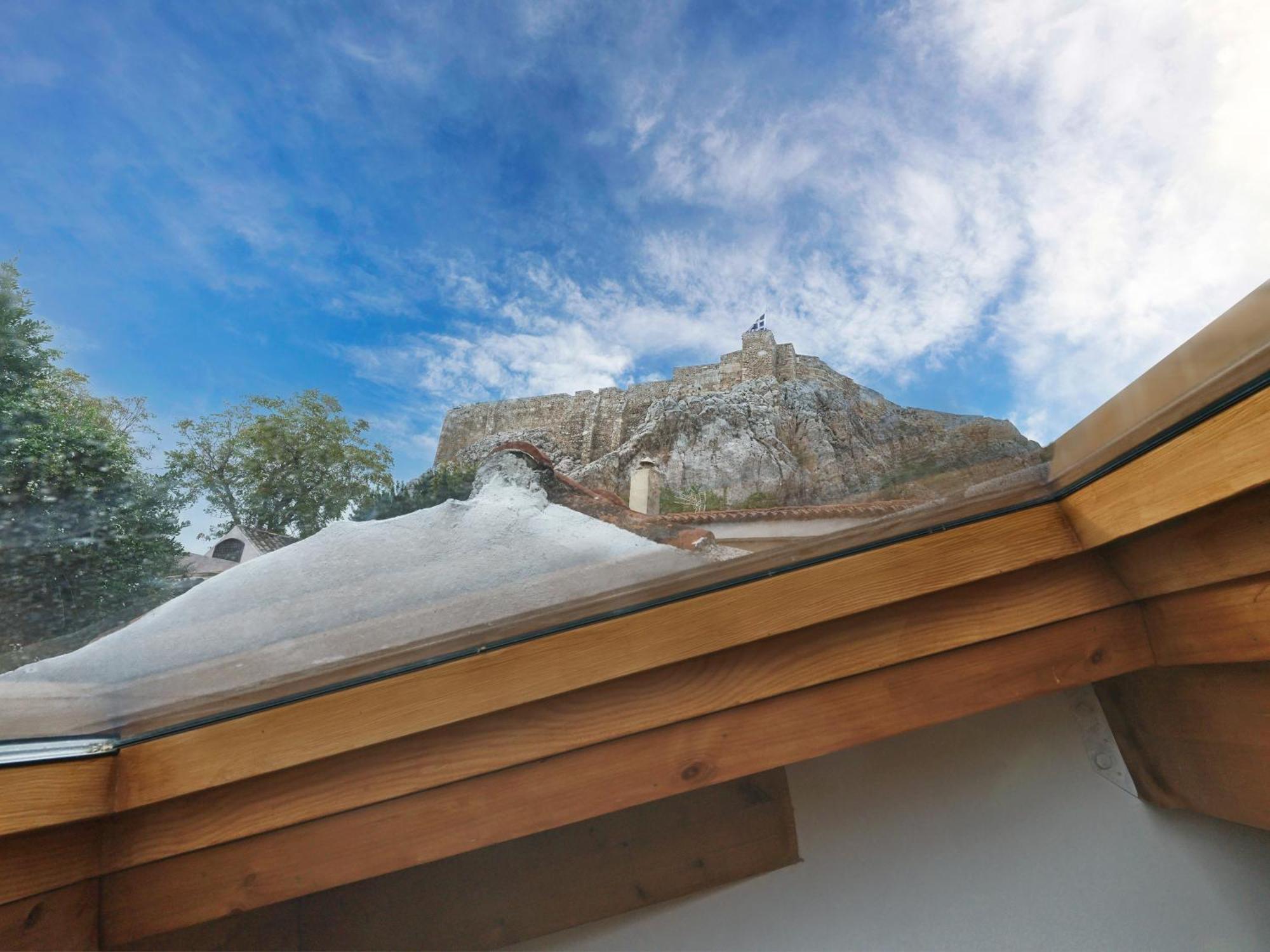 Apartamento Live At The Acropolis Shadow - Under Super Scenic Anafiotika Atenas Exterior foto